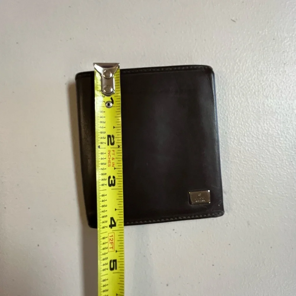 Gucci brown leather Wallet